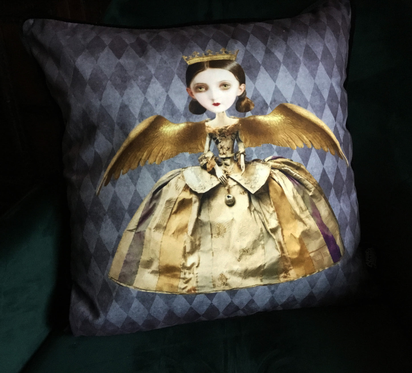 Cushions -  Paperdoll Gold 1