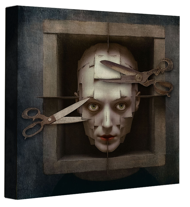 Alisa Williams - Scissor face