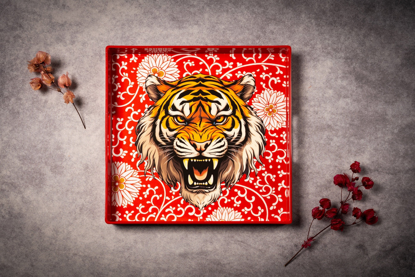 Lacquer Tray - Red Tiger - 33 x 33 cm