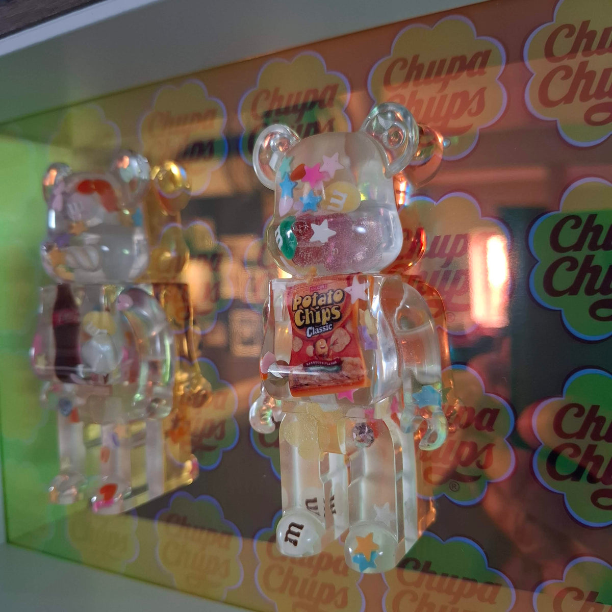 Bearbrick - Chupa Chups Mirror edition