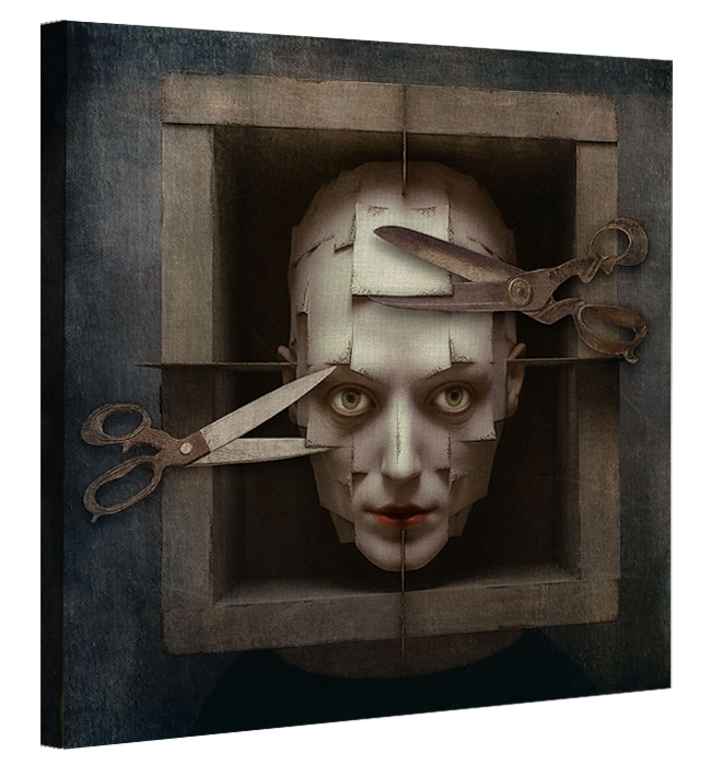 Alisa Williams - Scissor face