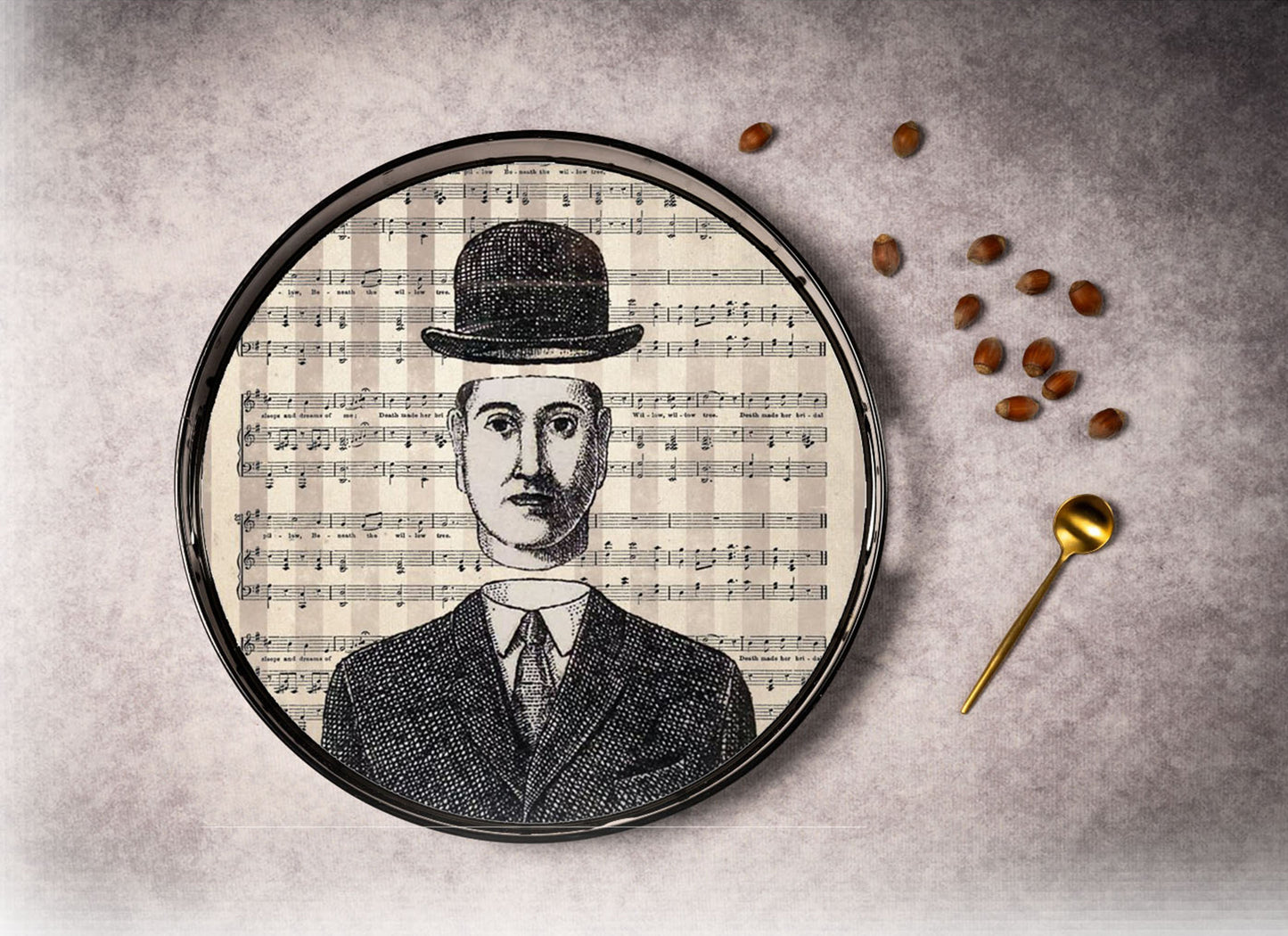 Lacquer Tray - White and Black Man - 35 cm