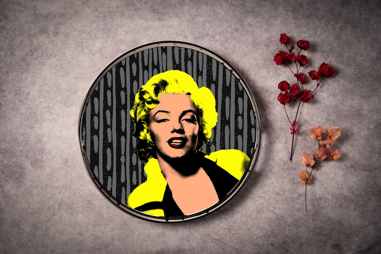 Lacquer Tray - Marilyn Monroe Yellow - 35 cm