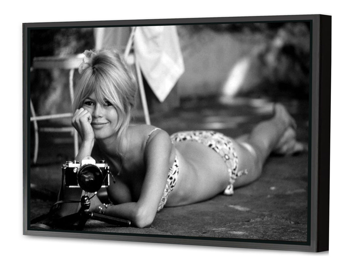 Portraits (B&W) -  Brigitte Bardot Swimming Pool