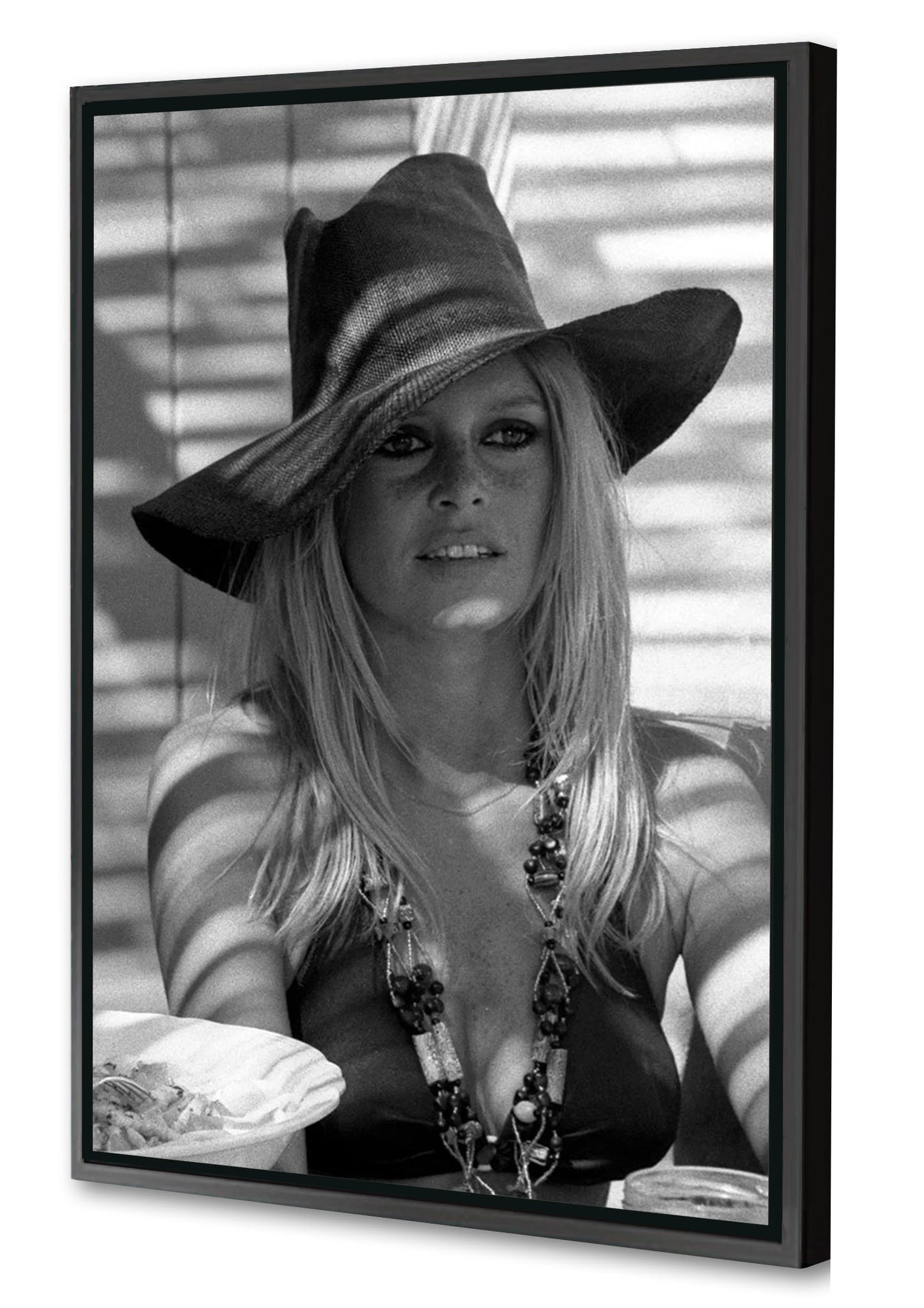 Portraits (B&W) -  Brigitte Bardot on the beach