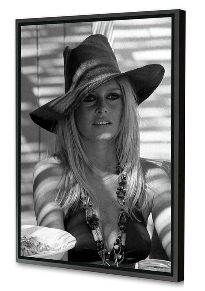 Portraits (B&W) -  Brigitte Bardot on the beach