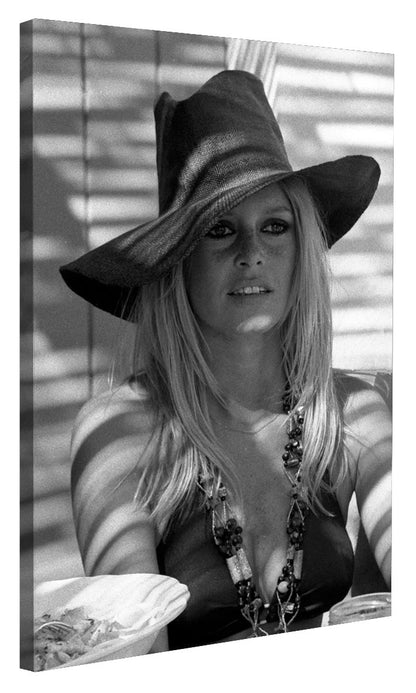 Portraits (B&W) -  Brigitte Bardot on the beach