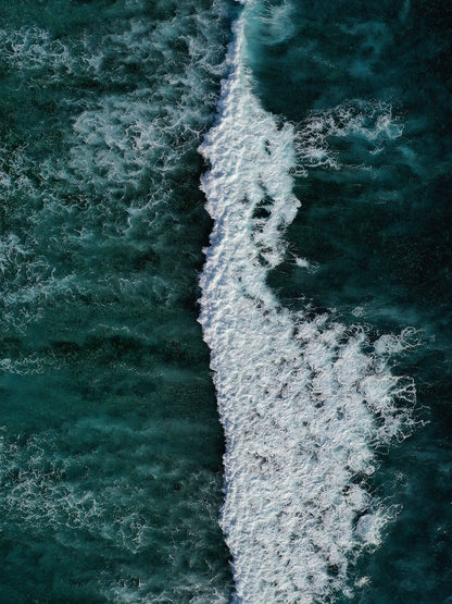 Studio Nahili -  The Radiant Blue Of The Ocean