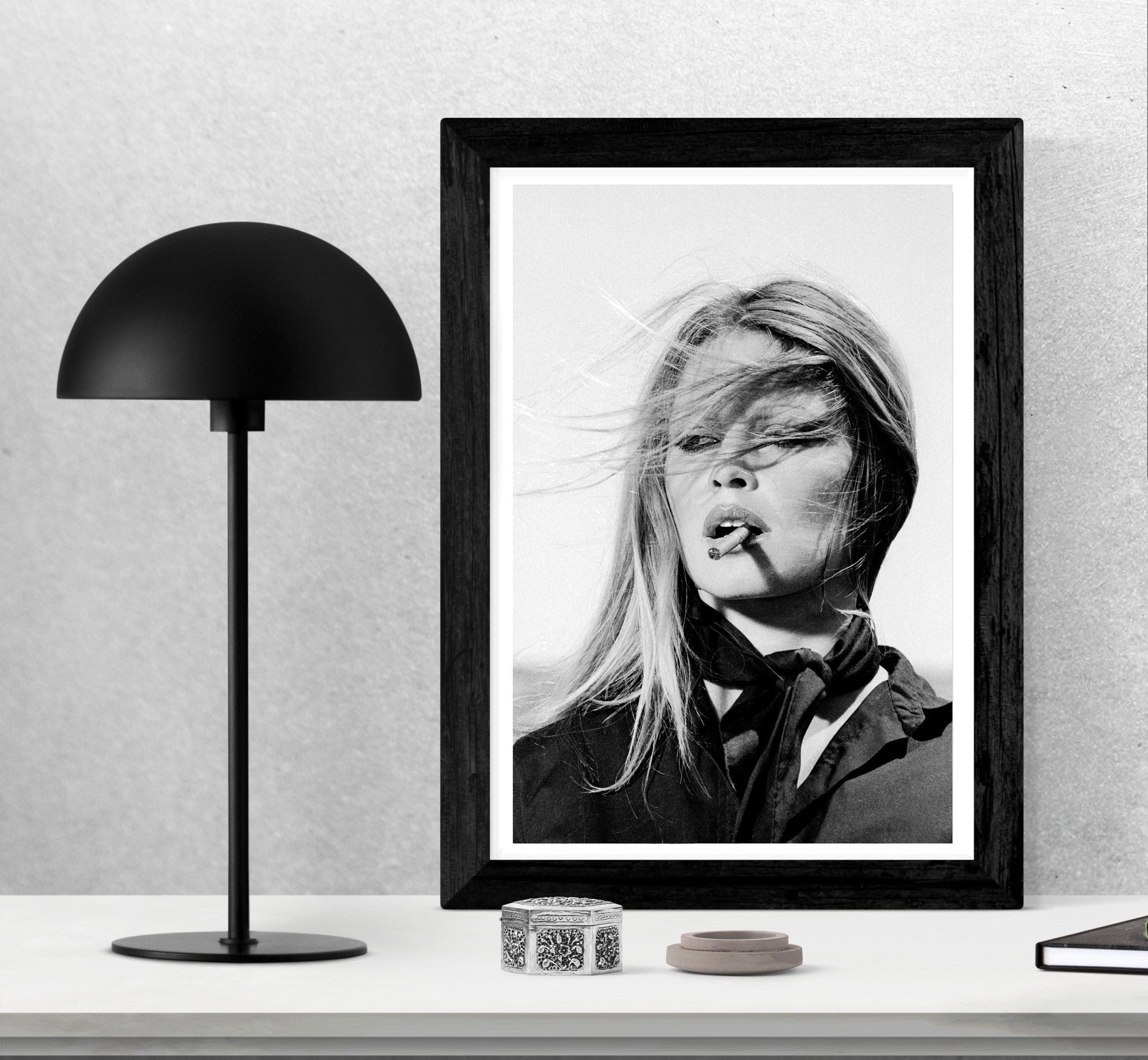 Brigitte Bardot Windy-bw-portrait, print-BLUE SHAKER