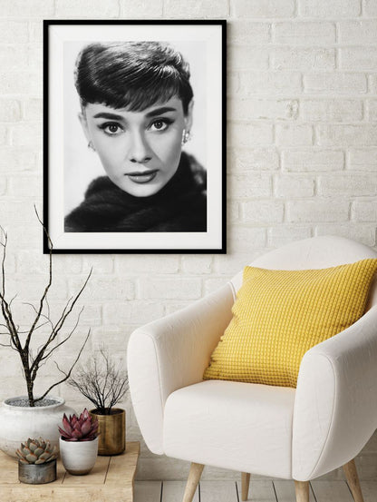 Audrey Hepburn-bw-portrait, print-BLUE SHAKER