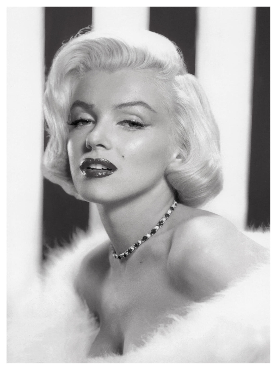Marilyn Monroe – Beauty-bw-portrait, print-Print-30 x 40 cm-BLUE SHAKER